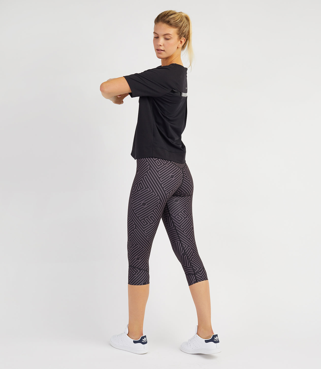 Tennis T-shirt Vests-Women's Tops-Bridget Loose Tee-Black-PlayBrave Sports UK