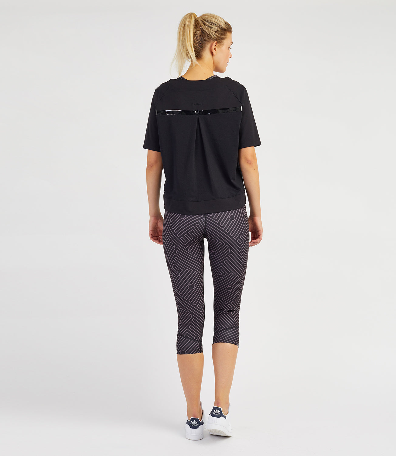 Tennis T-shirt Vests-Women's Tops-Bridget Loose Tee-Black-PlayBrave Sports UK